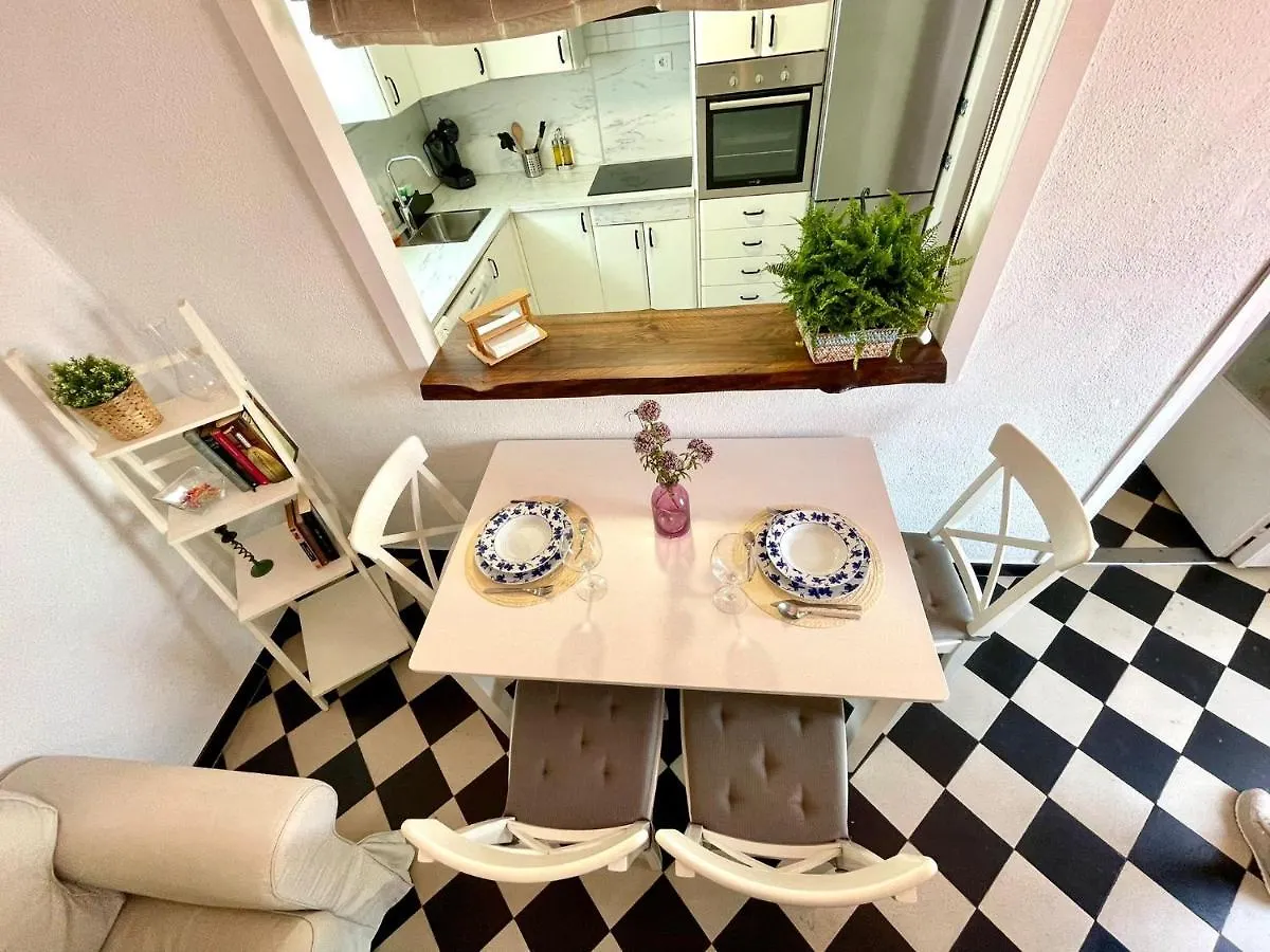 Gatu Villa Salinera, 