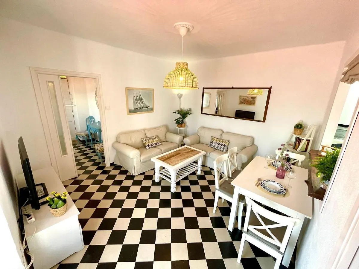 Gatu Villa Salinera, 