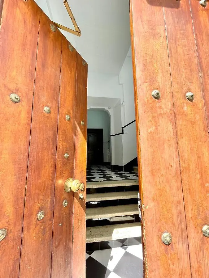 Gatu Villa Salinera, 